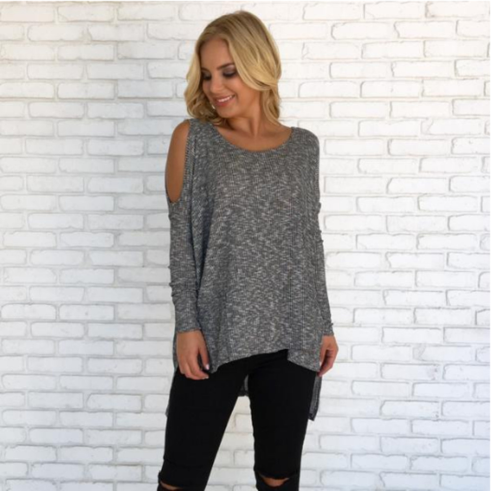 💕Dainty Hooligan💕 Cold Shoulder Knit Top Gray